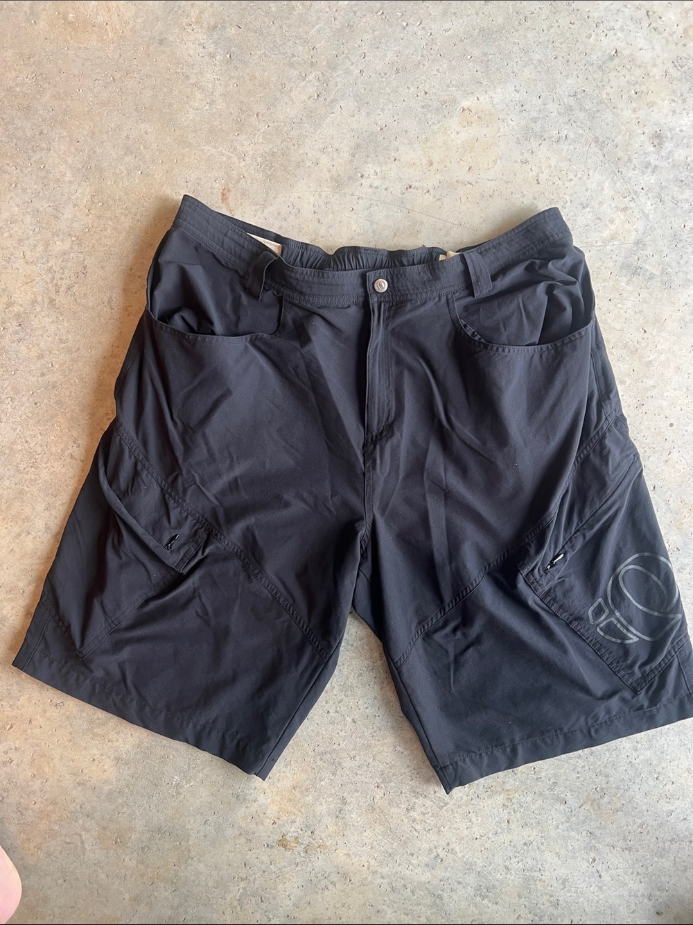Pearl Izumi Black Cargo Bike Shorts